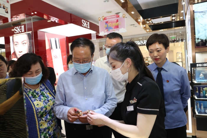 新疆全面啟動(dòng)化妝品安全科普宣傳周活動(dòng) 新疆全面啟動(dòng)化妝品安全科普宣傳周活動(dòng)