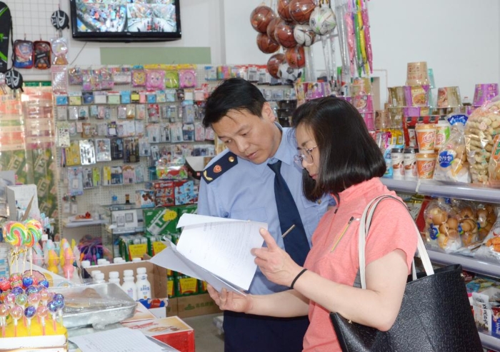 陜西省市場監(jiān)管局督導(dǎo)檢查調(diào)研校園周邊食品安全