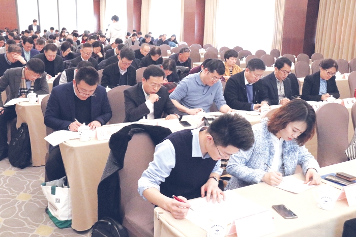 2019年11月28日，國(guó)家藥監(jiān)局召開(kāi)疫苗生產(chǎn)企業(yè)巡查工作整改推進(jìn)會(huì)，并組織疫苗生產(chǎn)企業(yè)相關(guān)負(fù)責(zé)人進(jìn)行《疫苗管理法》知識(shí)考試。