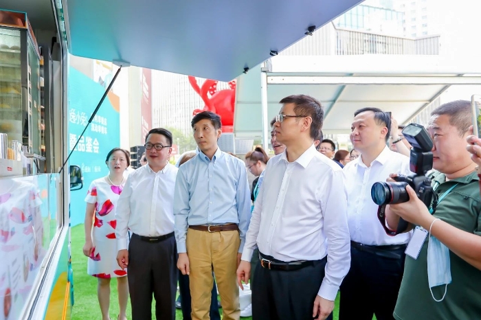 讓早餐“流動(dòng)”起來！“逸小兔” 便利早餐店、流動(dòng)早餐車來了