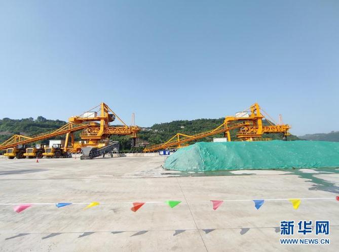 這是云南省昭通市水富港擴(kuò)能工程中嘴作業(yè)區(qū)（8月10日攝）。 新華社記者 林碧鋒 攝