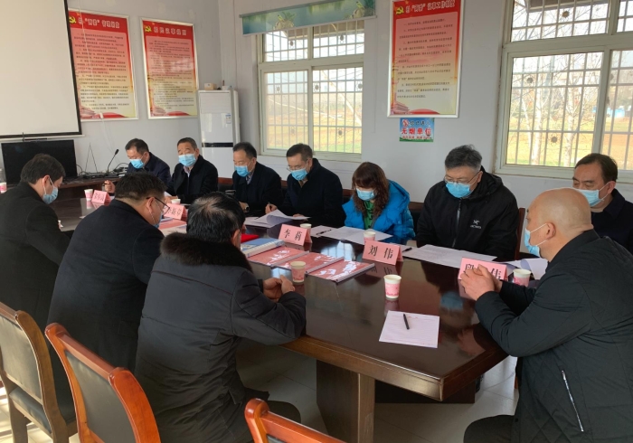河南省藥監(jiān)局開展節(jié)前慰問調(diào)研。