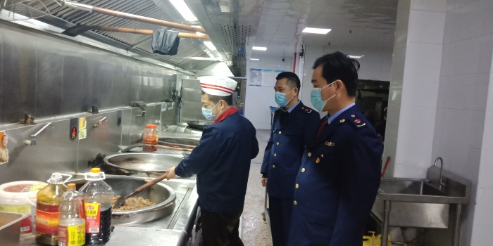 圖為檢查現(xiàn)場。