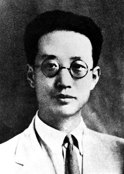 瞿秋白像。新華社發(fā)