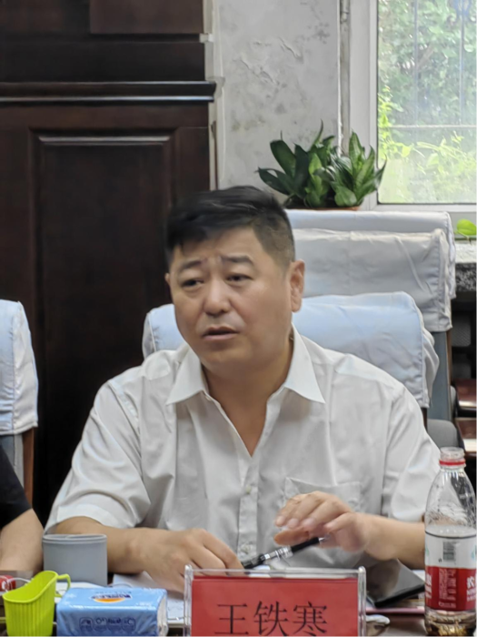 黑龍江省藥監(jiān)局黨組成員、副局長(zhǎng)王鐵寒帶隊(duì)赴省醫(yī)學(xué)科學(xué)院