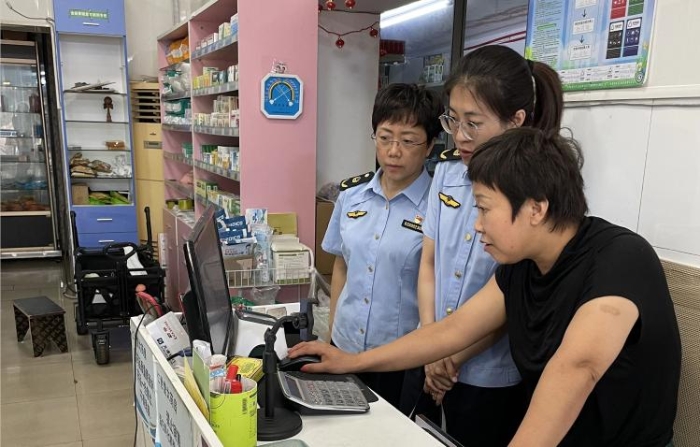 圖為檢查現(xiàn)場。
