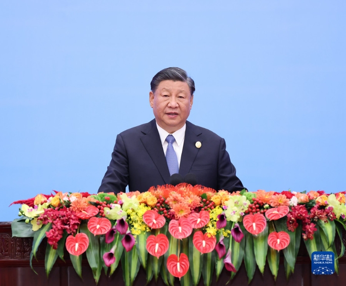 10月18日，國(guó)家主席習(xí)近平在北京人民大會(huì)堂出席第三屆“一帶一路”國(guó)際合作高峰論壇開(kāi)幕式并發(fā)表主旨演講。新華社記者 王曄 攝