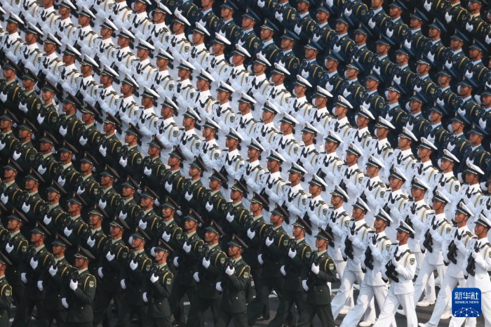 2019年10月1日上午，慶祝中華人民共和國(guó)成立70周年大會(huì)在北京天安門廣場(chǎng)隆重舉行。這是聯(lián)勤保障部隊(duì)方隊(duì)。新華社記者 江宏景 攝