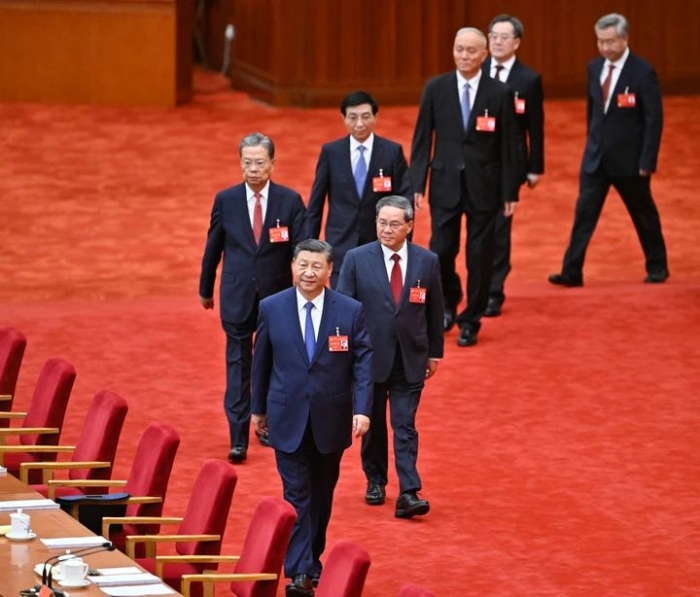 中國(guó)共產(chǎn)黨第二十屆中央委員會(huì)第三次全體會(huì)議，于2024年7月15日至18日在北京舉行。這是習(xí)近平、李強(qiáng)、趙樂際、王滬寧、蔡奇、丁薛祥、李希等步入會(huì)場(chǎng)。新華社記者 岳月偉 攝