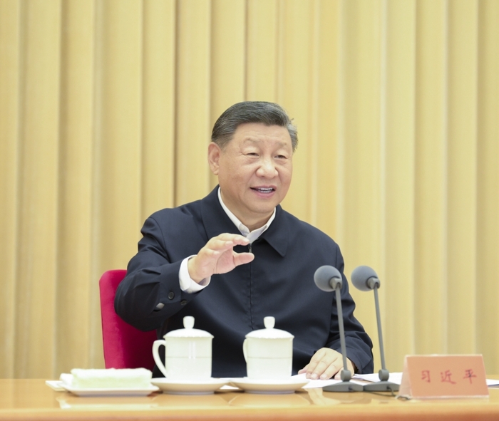 9月9日至10日，全國教育大會在北京召開。中共中央總書記、國家主席、中央軍委主席習近平出席會議并發(fā)表重要講話，代表黨中央向全國廣大教師和教育工作者致以節(jié)日祝賀和誠摯問候。新華社記者 李濤 攝